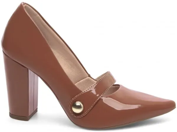 Scarpin Verniz Salto Grosso 9 cm com Tira – cor Caramelo, vista lateral