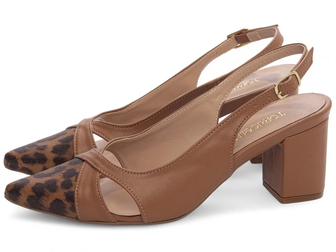 d83b7f31139caf8e577532f7d1d43d56 Scarpin Slingback Caramelo Bico Onça – par em perspectiva